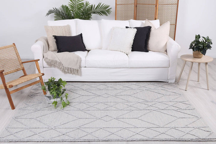 Himalaya Interweave Tribal Grey Wool Rug - DLB Furniture