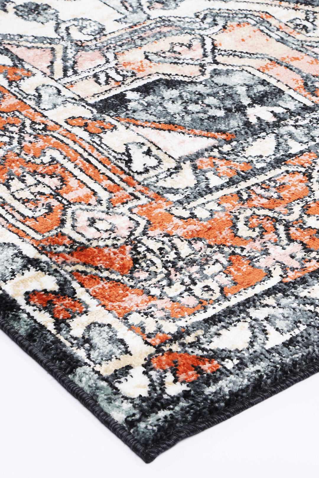Estate Leoplda Traditional Black Rug - DLB Furniture