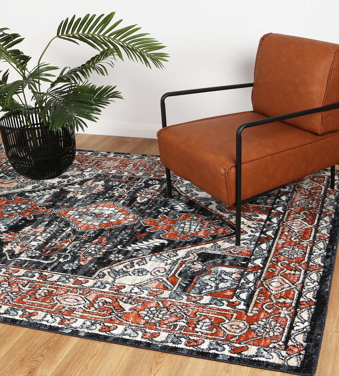 Estate Leoplda Traditional Black Rug - DLB Furniture
