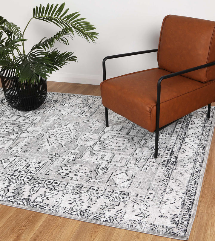 Estate Willow Creek Traditional Grey Rug - DLB Furniture