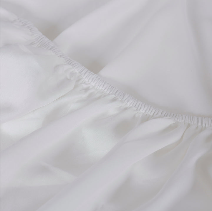 TENCEL™ Lyocell Fibre Fitted Sheet White Queen - DLB Furniture