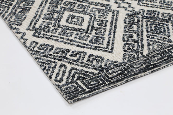 Amritsar Glenfalls Anthracite Tribal Rug - DLB Furniture