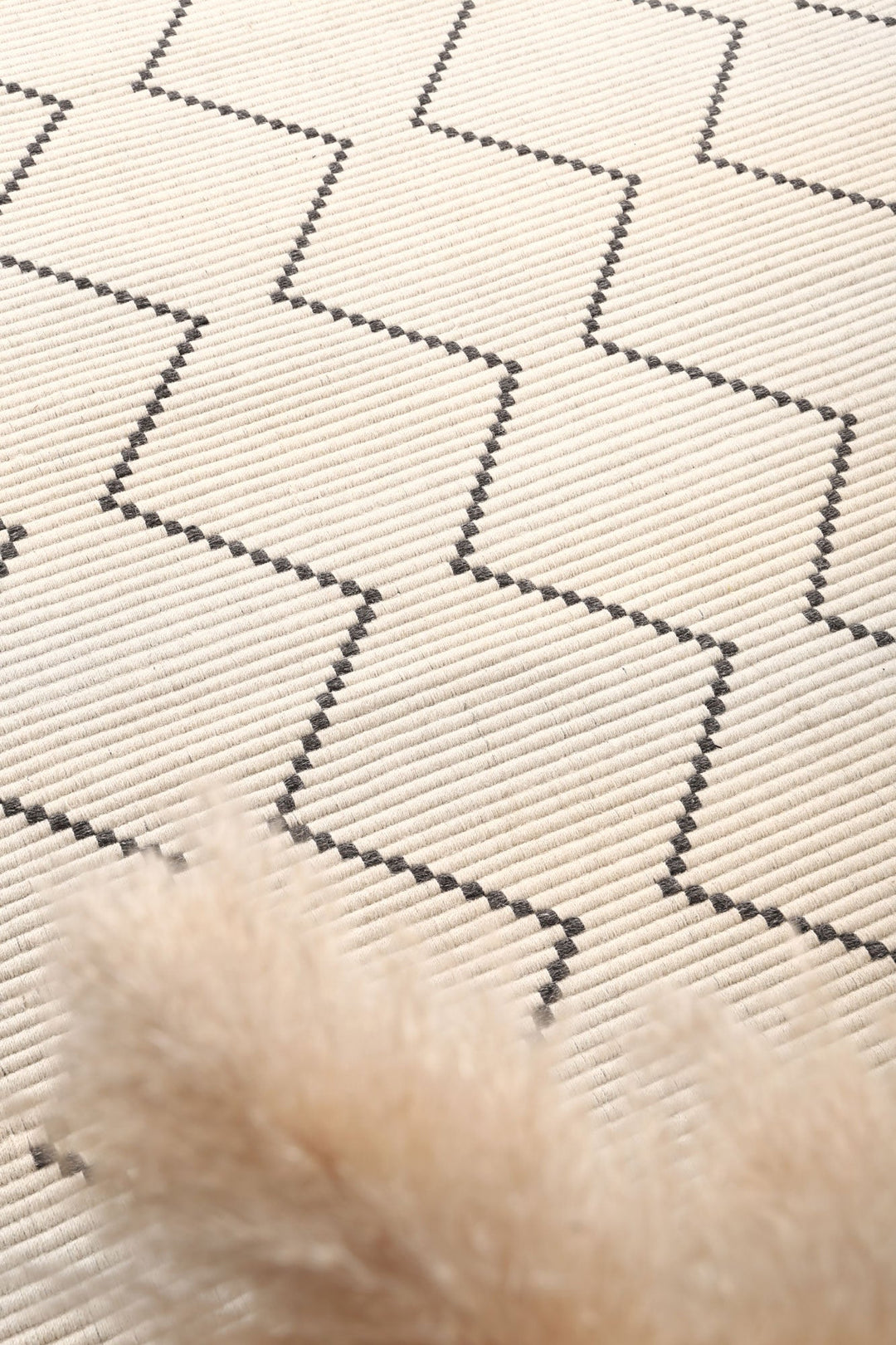Goa Zig-Zag Wool Blend Cream Rug - DLB Furniture
