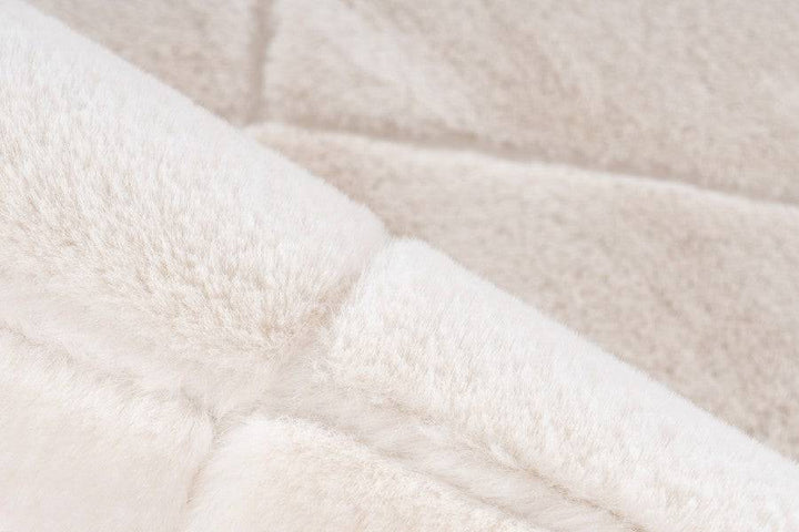 Impulse 600 Ivory Very Soft Fluffy Diamond Rug - DLB Furniture