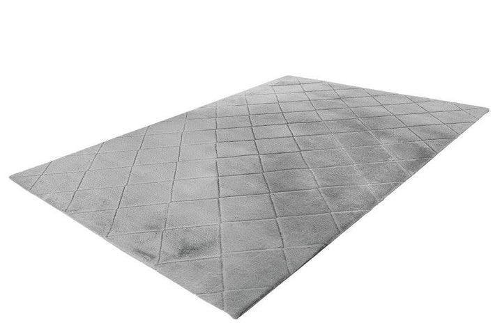 Impulse 600 Silver Very Soft Fluffy Diamond Rug - DLB Furniture
