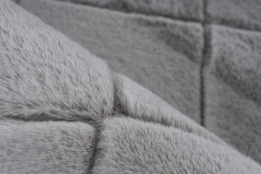 Impulse 600 Silver Very Soft Fluffy Diamond Rug - DLB Furniture