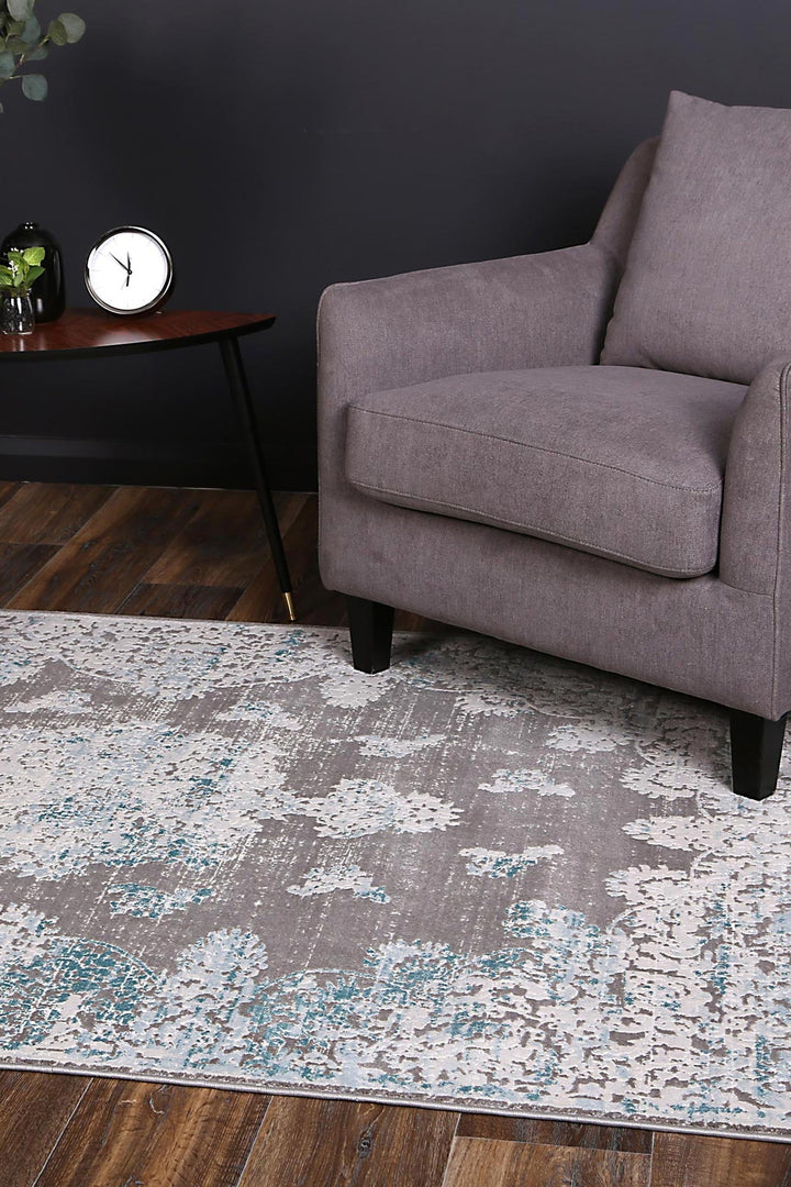 Rapsody Bizet Blue Traditional Rug - DLB Furniture