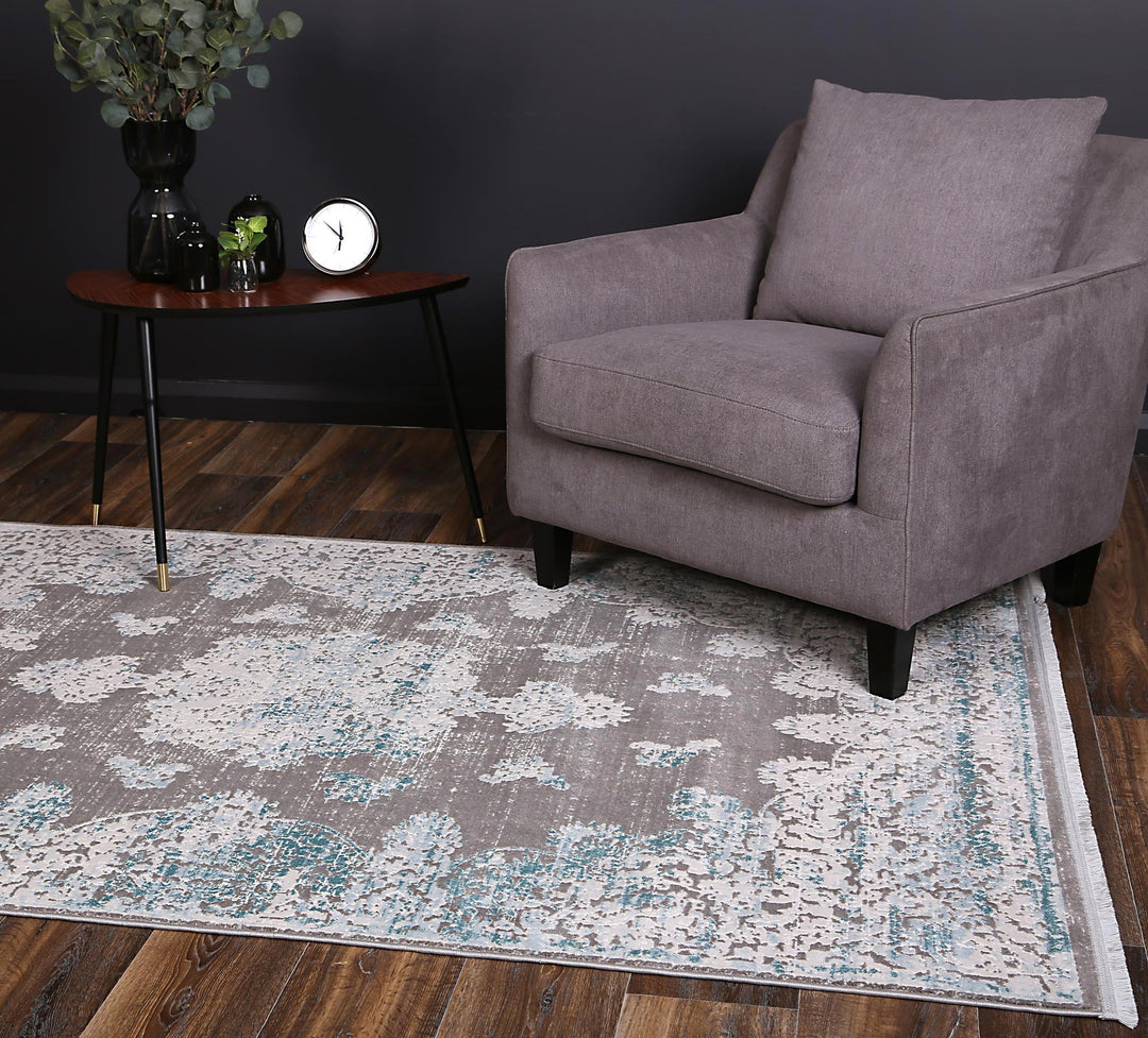 Rapsody Bizet Blue Traditional Rug - DLB Furniture