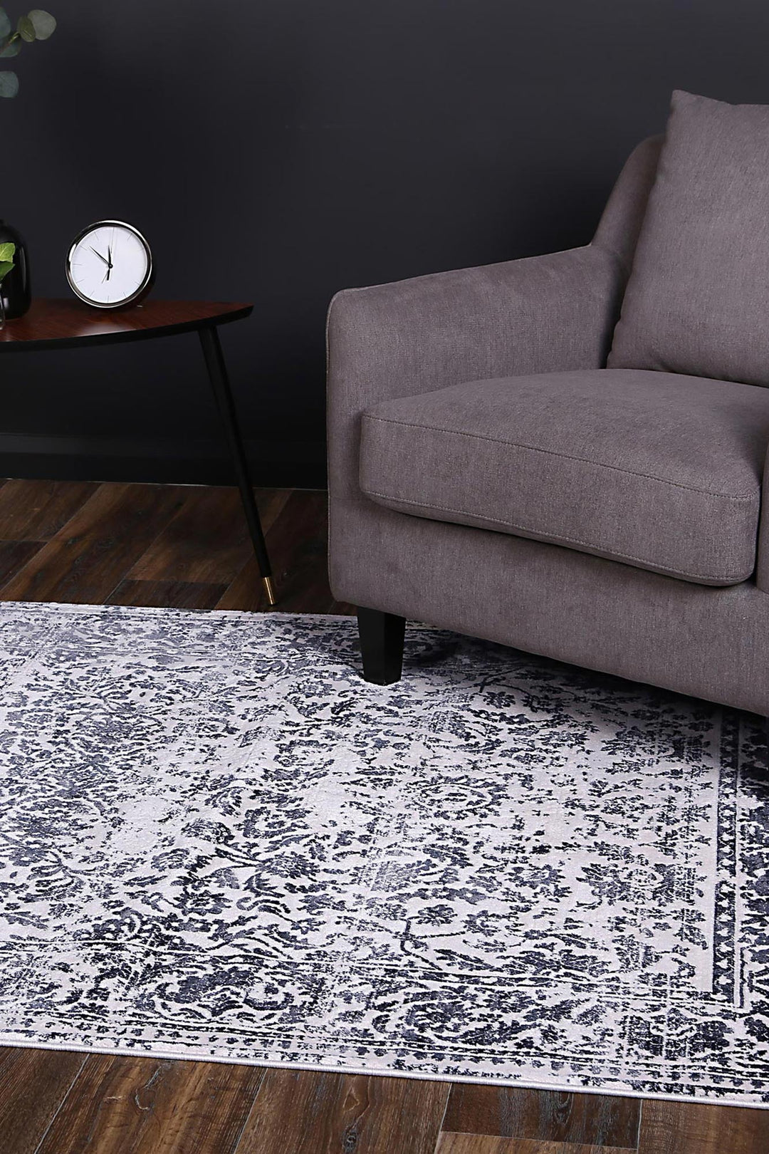 Rapsody Chopin Navy Transitional Rug - DLB Furniture