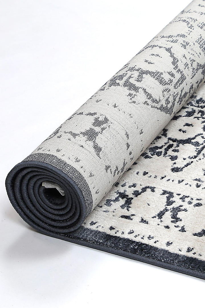 Rapsody Rossini Navy Traditional Rug - DLB Furniture